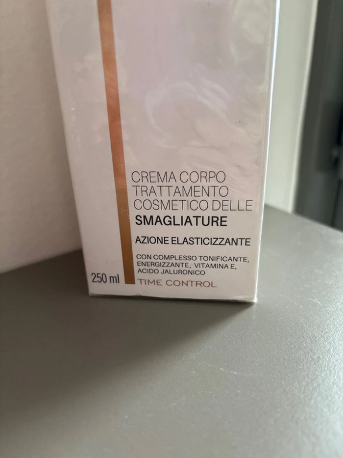 Crème Corporelle Vergetures - photo numéro 3