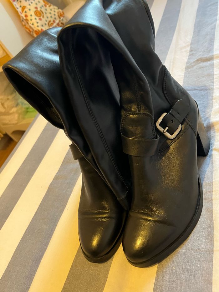 Bottes taille 36 en très bon état - photo numéro 3