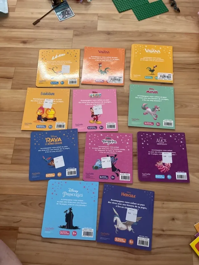 Lot de 11 livres mes histoires du soir Disney - photo numéro 2