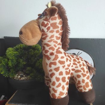 Peluche girafe Sandy vintage marron beige jaune #geektradepeluche