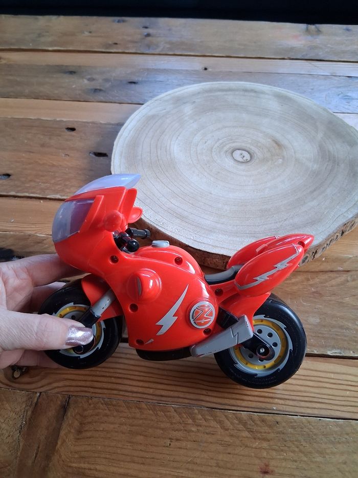 Ricky Zoom - photo numéro 4