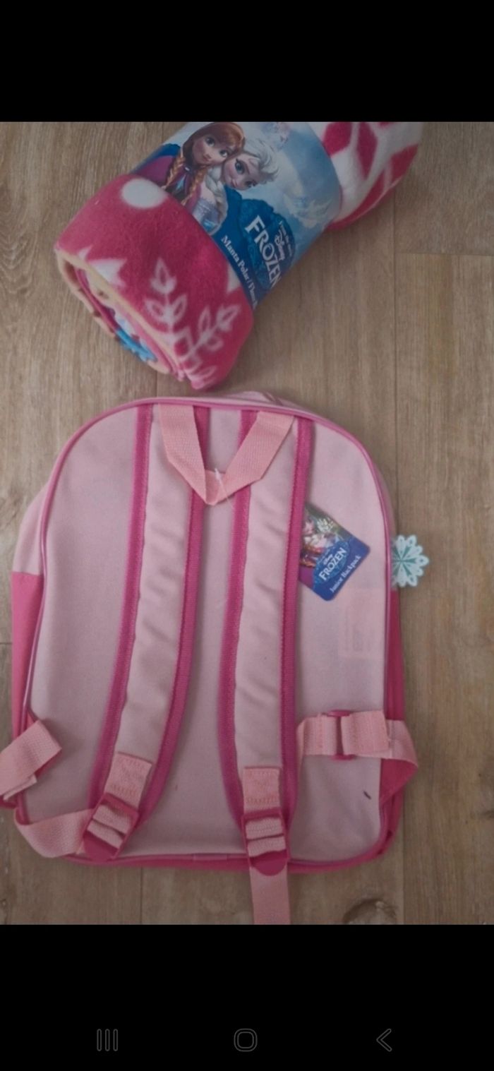 Lot neuf reine de neige sac a dos et plaid - photo numéro 3