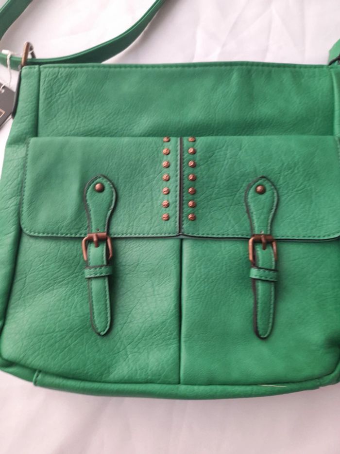 Sac bandoulière vert neuf avec étiquette 🏷 - photo numéro 3