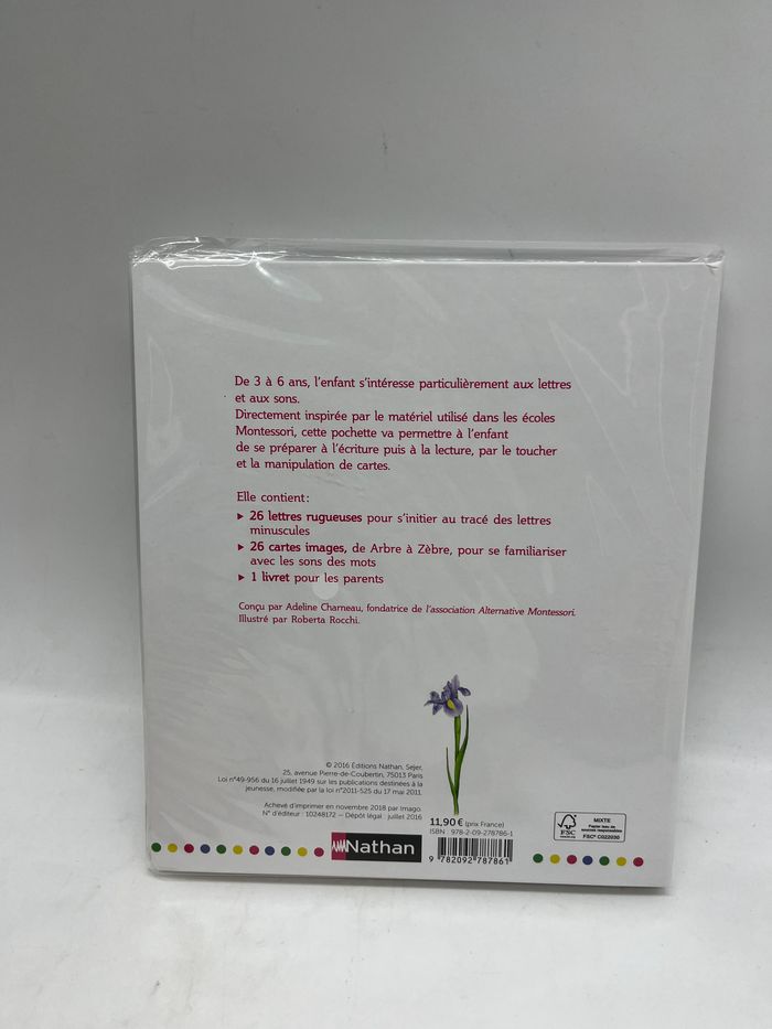 Livre Ma pochette Montessori Écriture Lecture avec 26 lettres pour reconnaître les sons Neuf - photo numéro 3