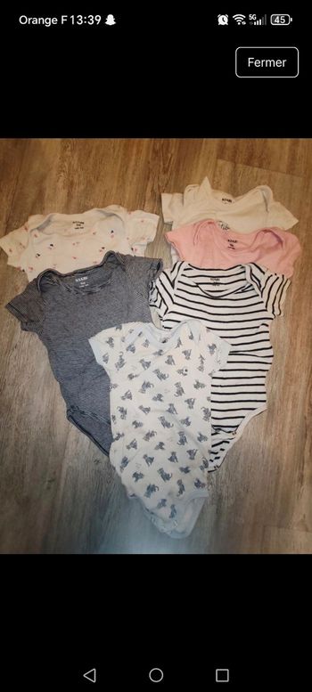Boddies manches courtes 9 mois