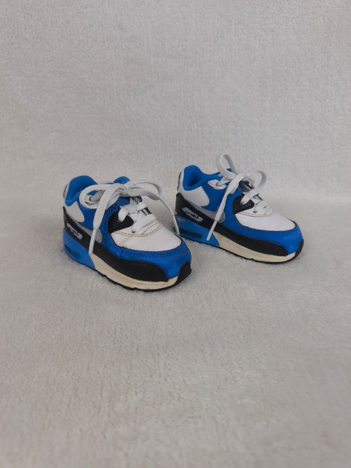 Basket Air Max Nike Garçon pointure 19,5 - photo numéro 6