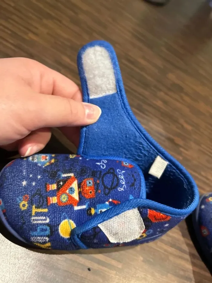 Chaussons à scratch enfant garcon thème robot espace taille 23 - photo numéro 9