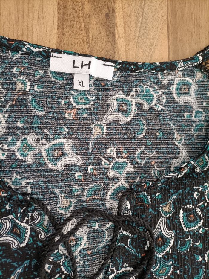 Jolie blouse noires vert taille élastiquée XL La Halle - photo numéro 8