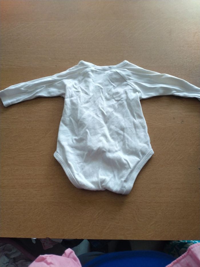 Body 60 cm 3 mois - photo numéro 3