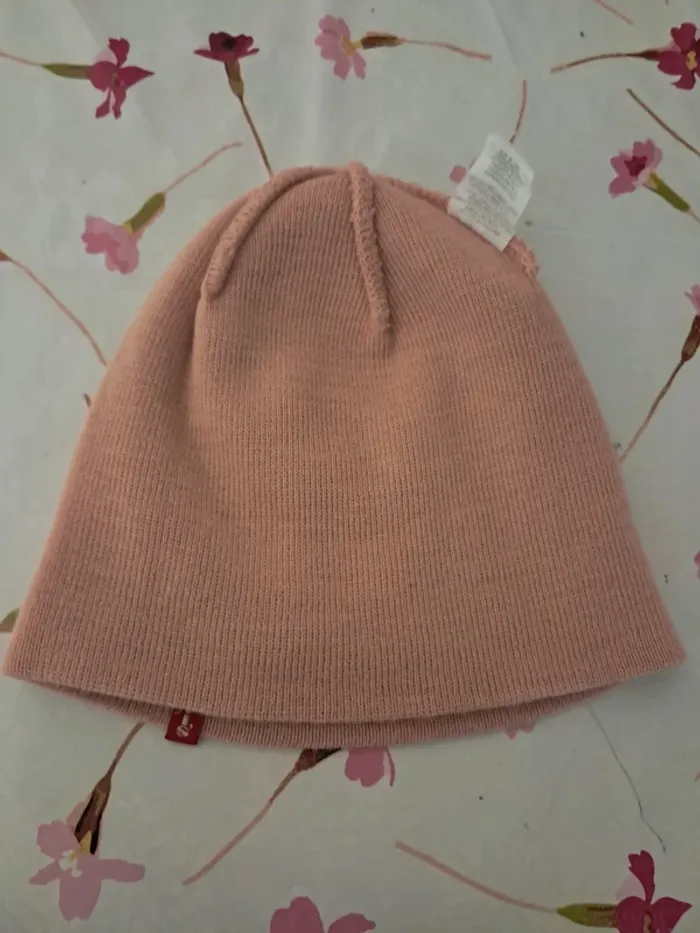 Joli bonnet rose clair Levis, simple, doux et confortable - T L/XL - photo numéro 4
