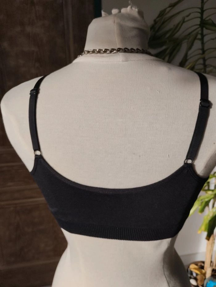 Brassière de sport 🖤 - photo numéro 3