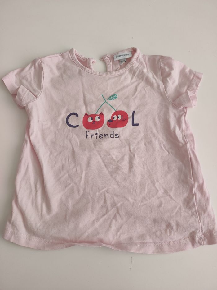 Tee-shirt marque fagottino taille 18 mois