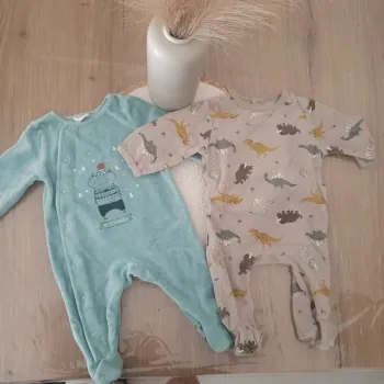 Lot 2 pyjamas 3 mois