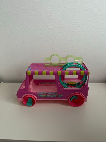 Camion pour poupées