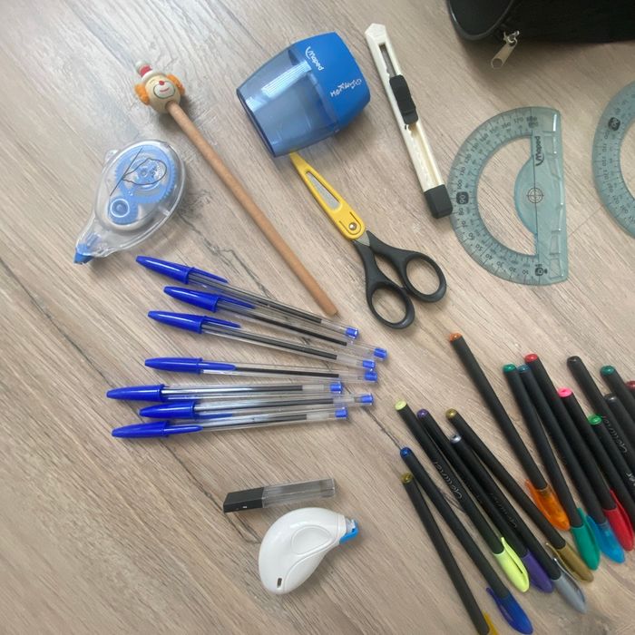 Lot de fournitures scolaires - photo numéro 4