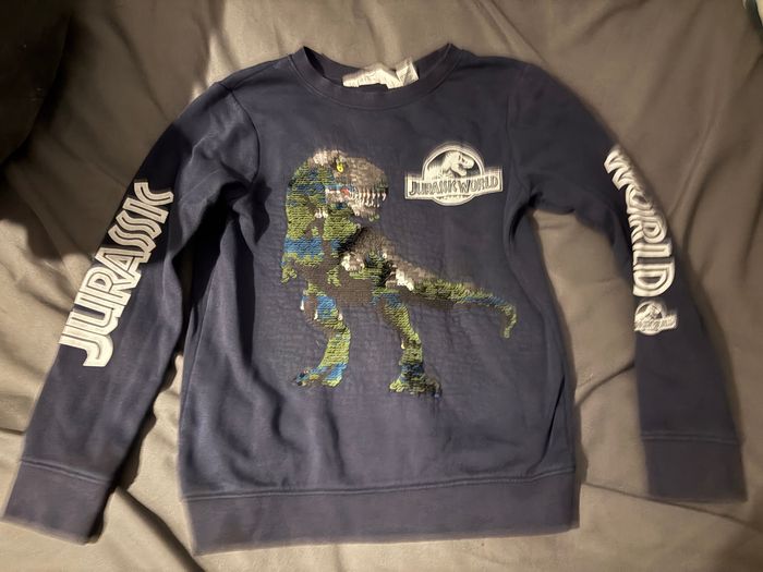 Sweat col rond bleu marine dinosaure sequins H&M 6-8 ans 128 cm