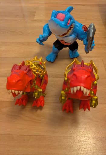 Figurines smashers