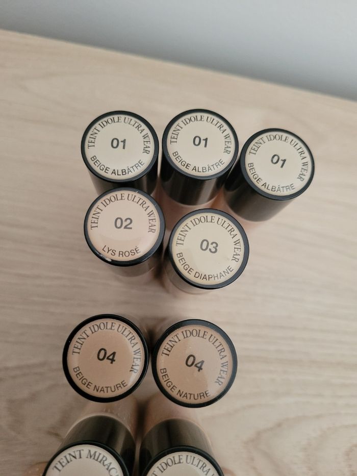 Fond de teint Idôle Lancôme 10 euros/Pièce - photo numéro 5