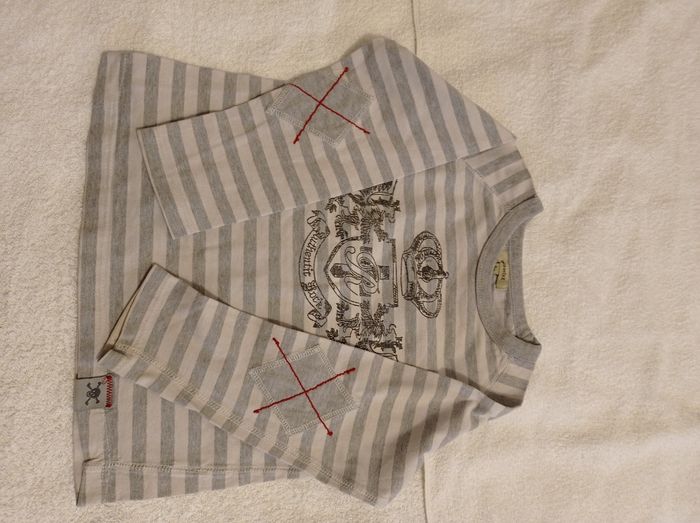 Tu le blanc rayée gris pull manche longues taille 5 ans voir photos avec motifs devant - photo numéro 4