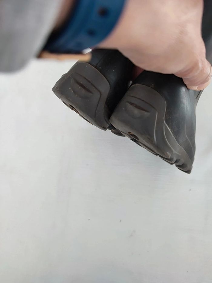 Bottes de pluie doublée d'un chausson 25/26 - photo numéro 4