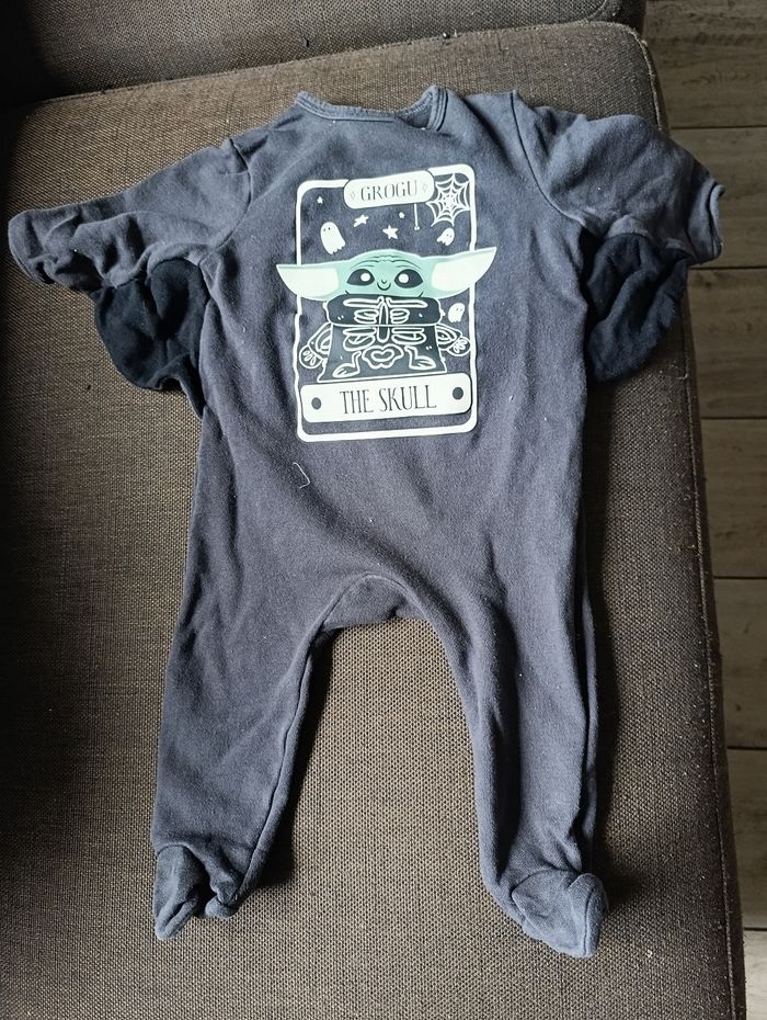 Pyjama phosphorescent grogou