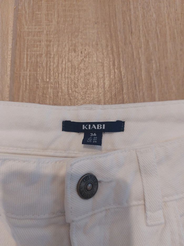 Pantalon jean blanc Kiabi - taille 36 - photo numéro 2