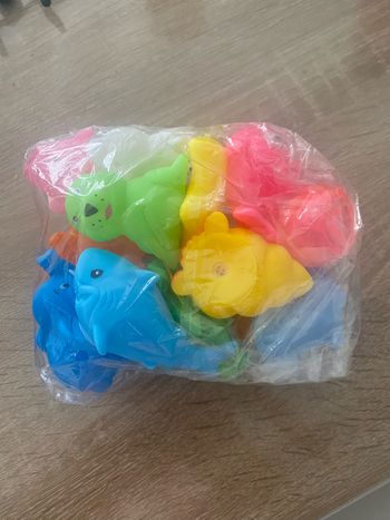 13 jouets de bain neuf