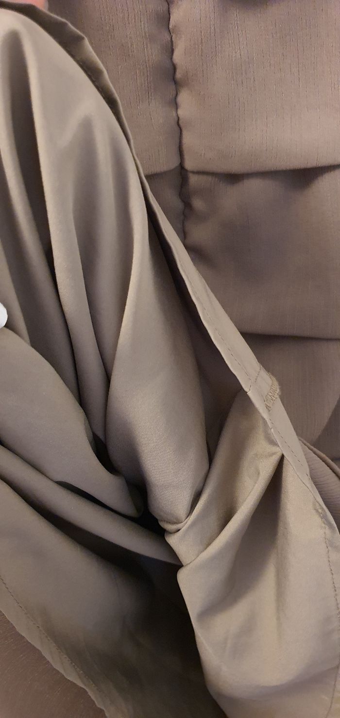 Robe droite voile à pans chic - photo numéro 7