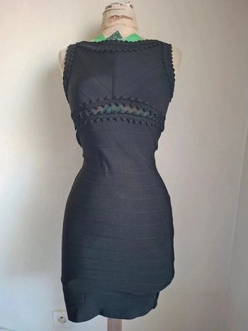Robe noire bandage, sexy et élégante chic - neuve, taille S