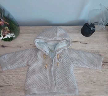 Gilet à capuche bébé T : 6 mois