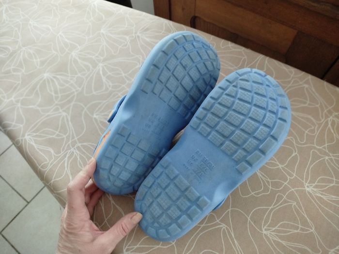 Crocs bleu ciel - photo numéro 4