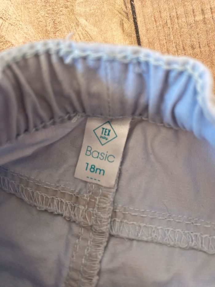 Short bleu clair - photo numéro 3