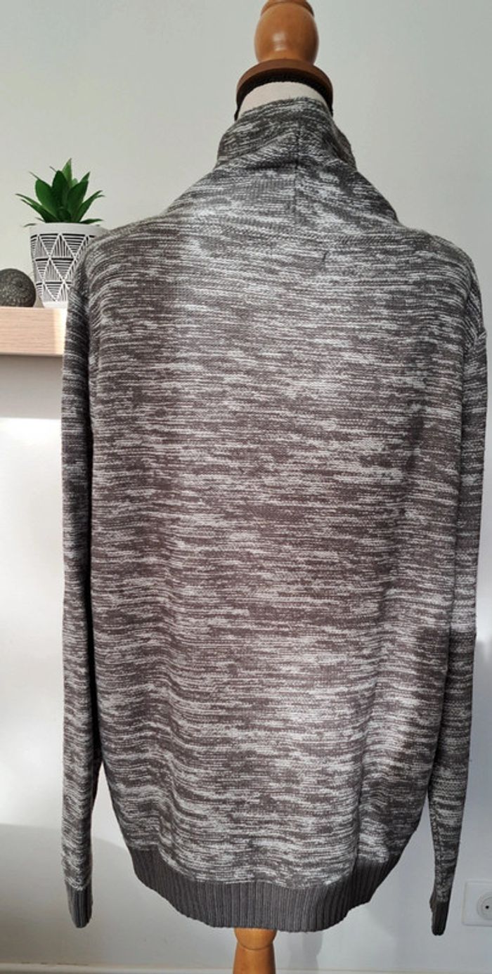 Pull gris foncé Gémo - photo numéro 9