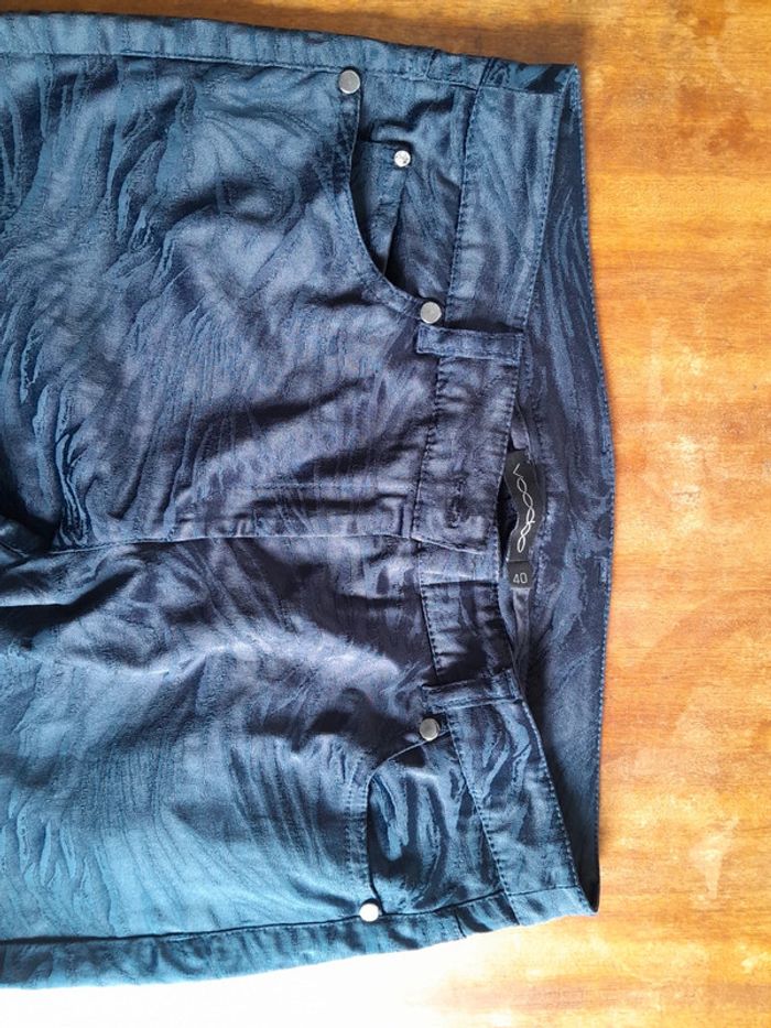 Tres joli pantalon voodoo - photo numéro 3