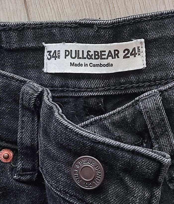 Jean noir pull and bear T 34 tbe - photo numéro 2