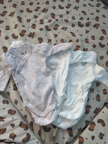 Lot bodies naissance