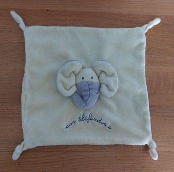Doudou plat carré mon éléfandoux - tout compte fait
