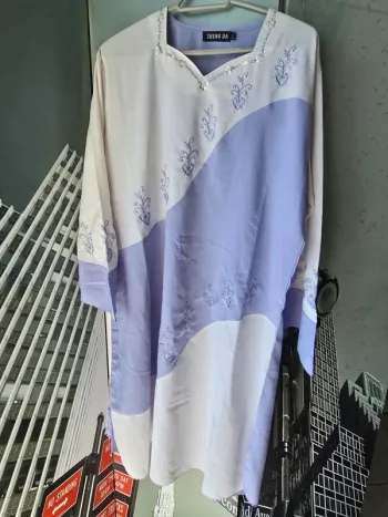 Gandoura/tunique lilas & blanche XXL
