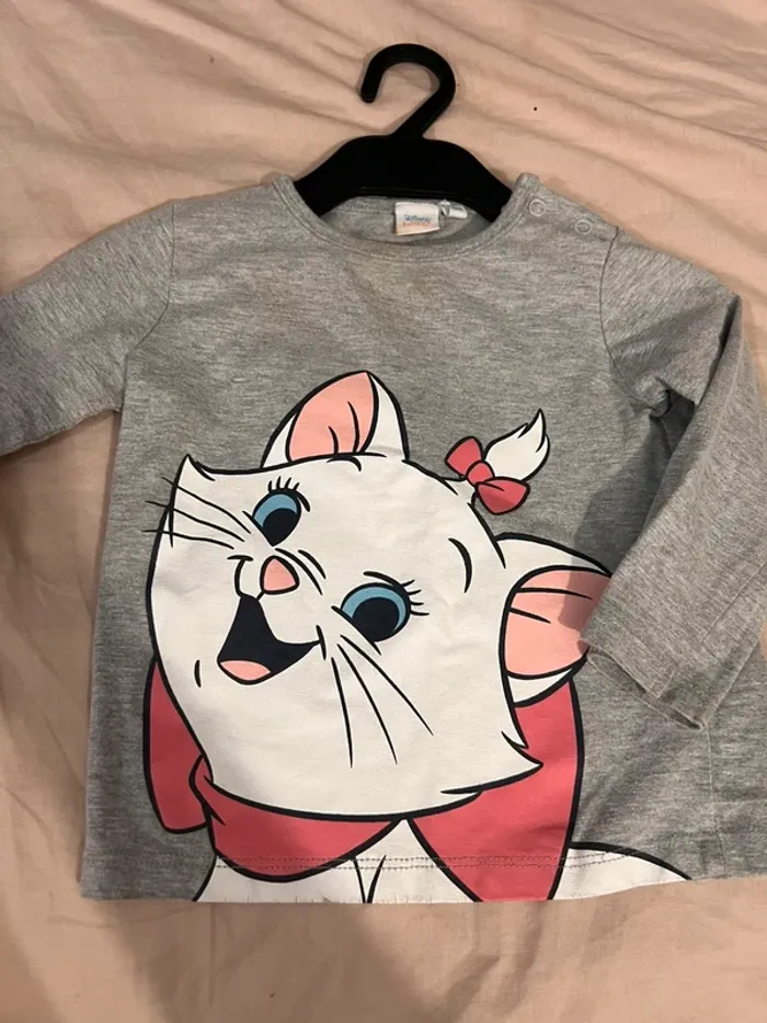 Ensemble marie le chat