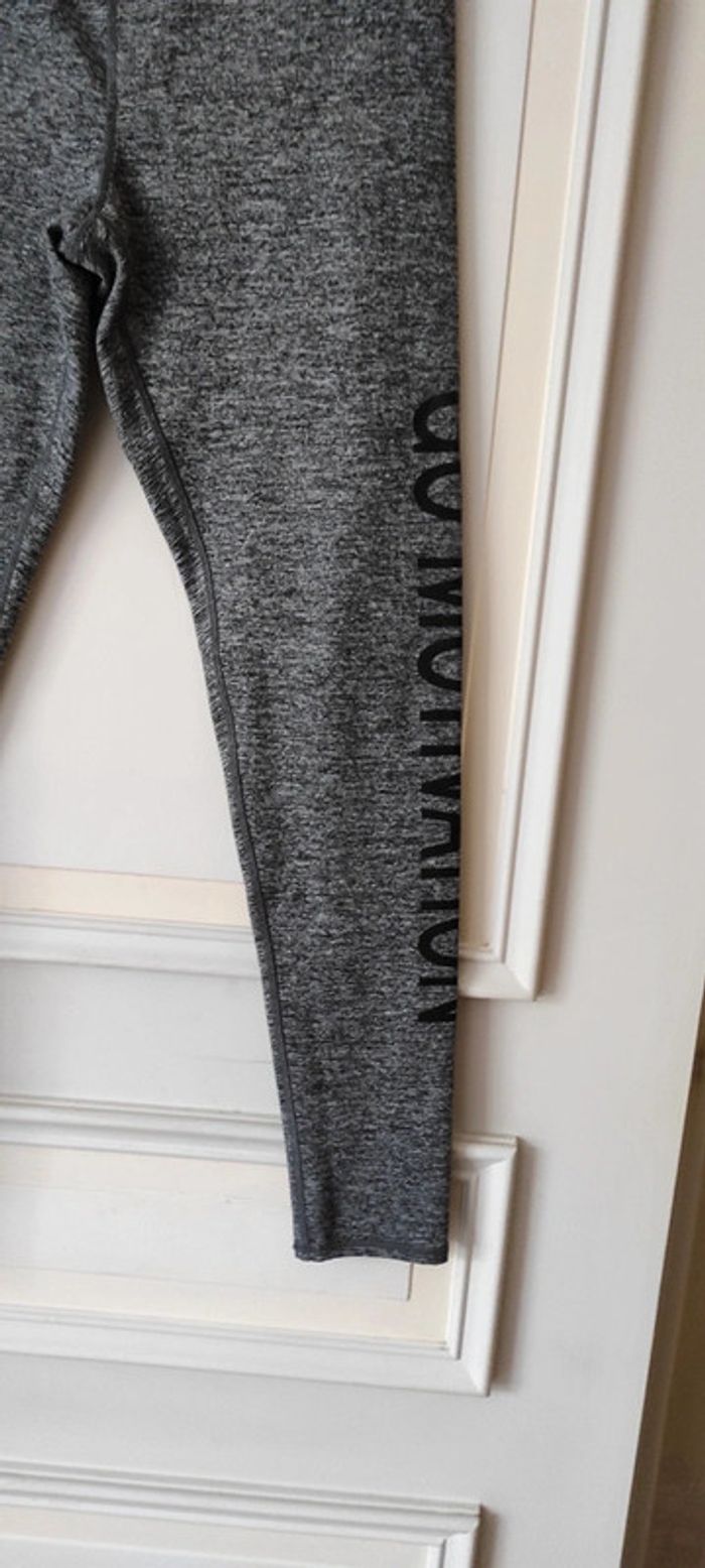 💐Legging de sport - Trois 25 - taille M - Très bon état 💐 - photo numéro 2