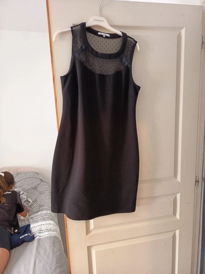 Robe noir