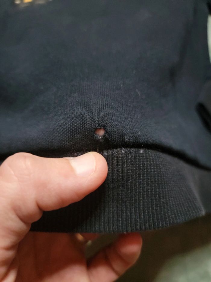 Pull à capuche 12ans 🚨 - photo numéro 3