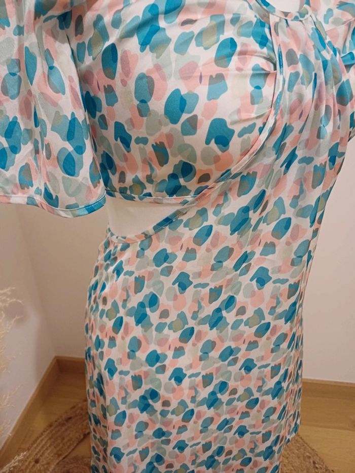 Robe légère colorée asymétrique Kling taille M 38 - photo numéro 3