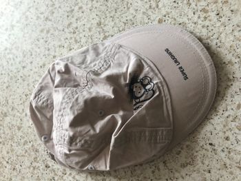casquette crème obaidi 2 ans