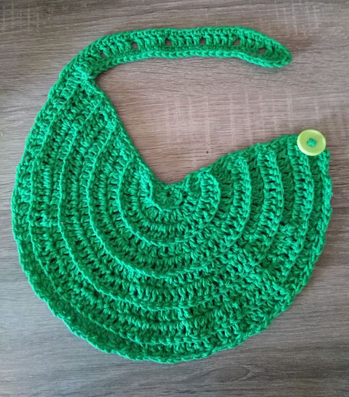 le bavoir en coton vert - photo numéro 3