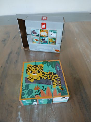 Puzzle animaux en cubes