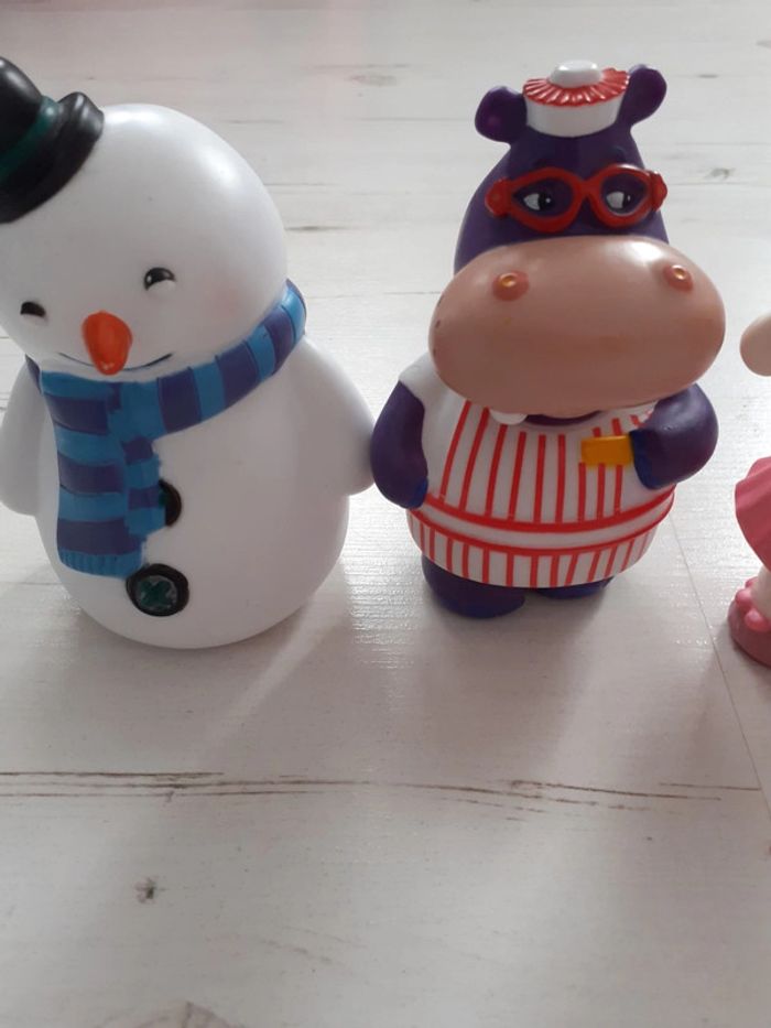 5 figurines Doc la peluche de Disney store - photo numéro 2