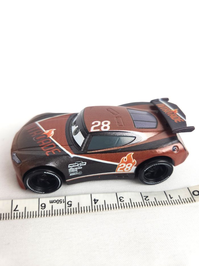 Voiture figurine Tim Treadless #28 Disney Pixar Cars - photo numéro 7