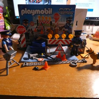 Playmobil 6924 police de la route(270)