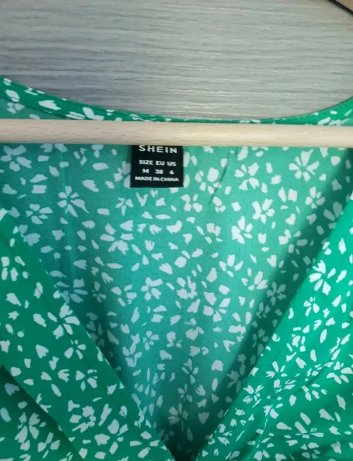 Robe verte - photo numéro 3